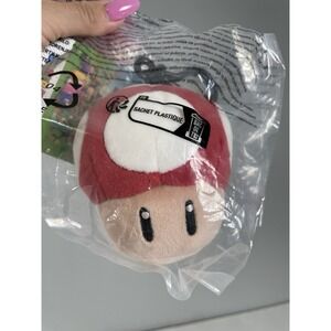 Club Mocchi Mocchi Super Mario Mushroom Plush Clip-On Keychain NEW Bag Charm